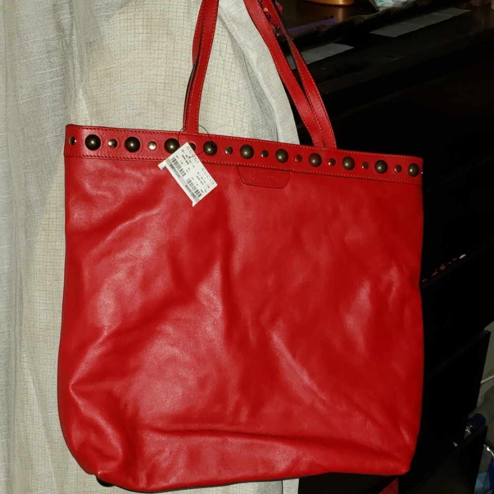 Authentic Pre-Owned Gucci Bag.